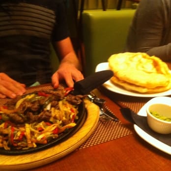 Four Elements Cafe - Fajitas with fry bread - New American Near Me - Flagstaff, Arizona