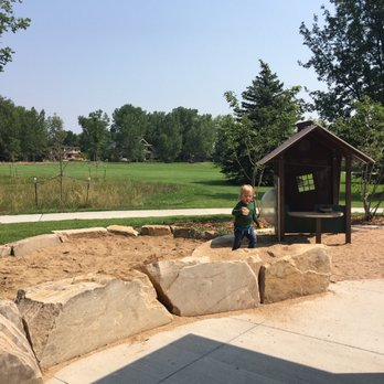 Crestview Park - Cute sandbox and grassy area - Parks Near Me - Boulder, Colorado