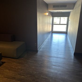 BLVD Hotel & Studios - Useless hallway - Hotels Near Me - Studio City, California BLVD Hotel & Studios - Useless hallway - Hotels Near Me - Studio City, California