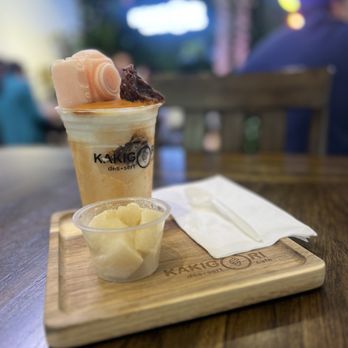Kakigori Dessert Cafe - Mini Thai Tea Bingsu - Desserts Near Me - Kirkland, Washington