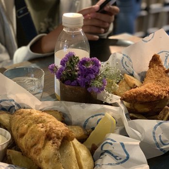 HOOK - Seabream and Classic...very good! - Fish & Chips Near Me - London, XGL HOOK - Seabream and Classic...very good! - Fish & Chips Near Me - London, XGL