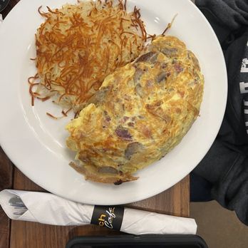 Brunch Cafe-Fox River Grove - Custom Omelet and Hash Browns - Breakfast & Brunch Near Me - Fox River Grove, Illinois Brunch Cafe-Fox River Grove - Custom Omelet and Hash Browns - Breakfast & Brunch Near Me - Fox River Grove, Illinois
