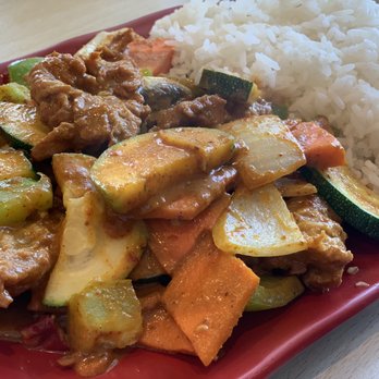 Veggie House - Yellow curry - Vegetarian Near Me - South Salt Lake, Utah Veggie House - Yellow curry - Vegetarian Near Me - South Salt Lake, Utah