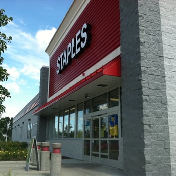 Staples - Shipping Centers Near Me - Clifton Park, New York