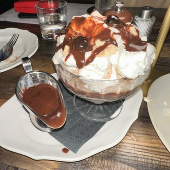 Sophia Steak - Lake Forest - Malted Milk Chocolate Sundae - Steakhouses Near Me - Lake Forest, Illinois Sophia Steak - Lake Forest - Malted Milk Chocolate Sundae - Steakhouses Near Me - Lake Forest, Illinois