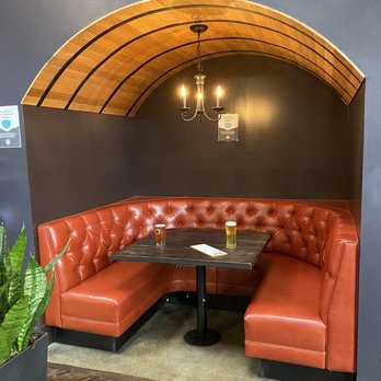 Original Pattern Brewing Company - Cozy booth - Breweries Near Me - Oakland, California