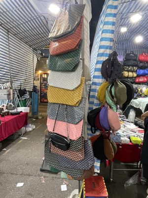 Ladies' Market by null