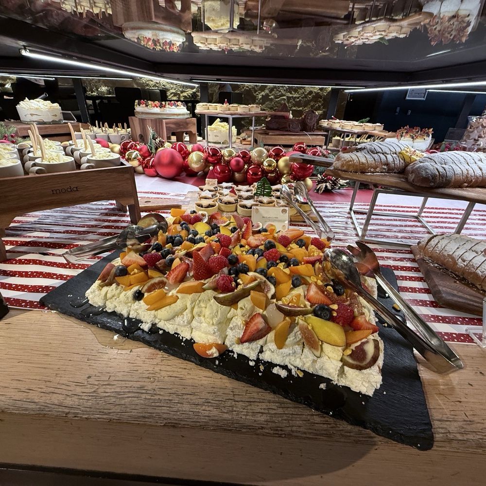 Hyatt Regency Sydney - Christmas Dessert - Hotels Near Me - Sydney, NSW Hyatt Regency Sydney - Christmas Dessert - Hotels Near Me - Sydney, NSW