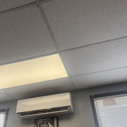 Air conditioner does not work stuck at one thing