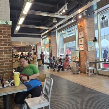 Pret A Manger - Coffee & Tea Near Me - New York, New York