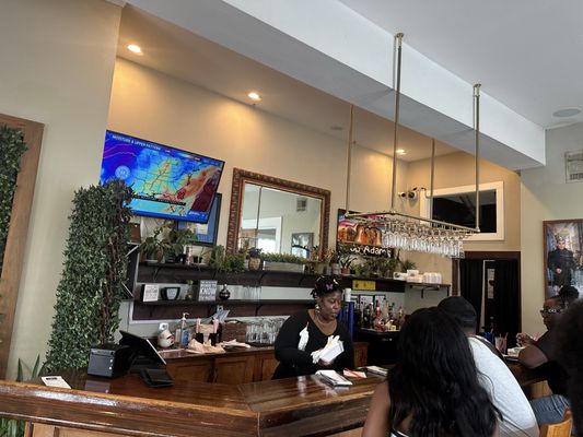 Up&Adam Eatz by null