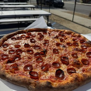 Petramale Pizza - Classic pepperoni. Perfectly blistered crust and slightly charred pepps. - Pizza Near Me - Los Angeles, California Petramale Pizza - Classic pepperoni. Perfectly blistered crust and slightly charred pepps. - Pizza Near Me - Los Angeles, California