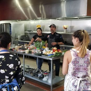 Saute Academy - Teaching everyone what we're looking at - Team Building Activities Near Me - Monrovia, California Saute Academy - Teaching everyone what we're looking at - Team Building Activities Near Me - Monrovia, California