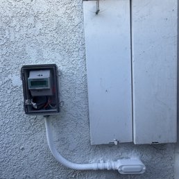 Submeter install. Submeter install.