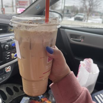 Dunkin' - this location is the worst they always half fill the large cup if i wanted the medium portion i would've ordered medium latte - Coffee & Tea Near Me - Ridgeville, Ohio