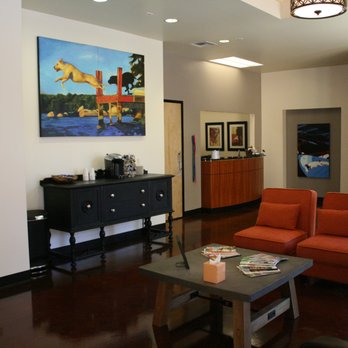 Sunstone Veterinary Specialists - Sunstone living room - Veterinarians Near Me - Portland, Oregon Sunstone Veterinary Specialists - Sunstone living room - Veterinarians Near Me - Portland, Oregon
