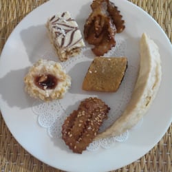 L'Evidence - Les belles pâtisseries préparées par madame.
