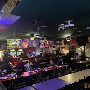 Michael Angelo's Pizzaria - Inside - Pizza Near Me - Ontario, California Michael Angelo's Pizzaria - Inside - Pizza Near Me - Ontario, California