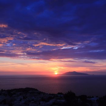 B&B Monte Solaro - The gorgeous sunset every night - Bed & Breakfast Near Me - Anacapri, NA