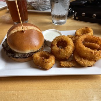 Canal Park Brewing - Tidehaus Burger - Breweries Near Me - Duluth, Minnesota Canal Park Brewing - Tidehaus Burger - Breweries Near Me - Duluth, Minnesota