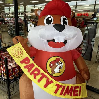 Buc-ee's - Gas Stations Near Me - Calhoun, Georgia