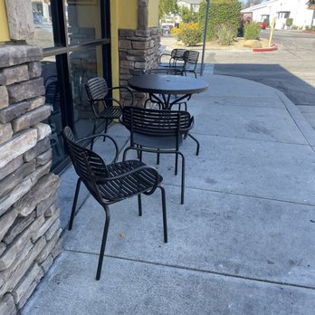 Peet's Coffee - Coffee & Tea Near Me - Ventura, California