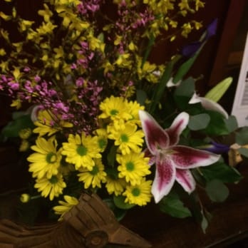 Mi Dia From Scratch - Fresh flowers are always nice - Mexican Near Me - Grapevine, Texas Mi Dia From Scratch - Fresh flowers are always nice - Mexican Near Me - Grapevine, Texas