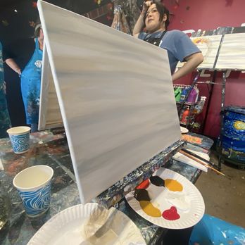Pinot's Palette - Paint & Sip Near Me - Brea, California