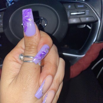 Allure Studio & Academy - These are the nails I originally had / Kevin from Hollywood nails in concord  he's amazing and books up fast 1-2 weeks wait/ affordable too - Eyelash Service Near Me - El Sobrante, California