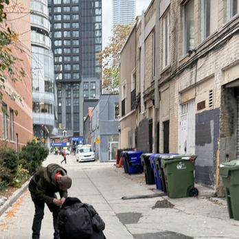 Toronto - shooting up drug's in TOES - Local Flavor Near Me - Toronto, Ontario