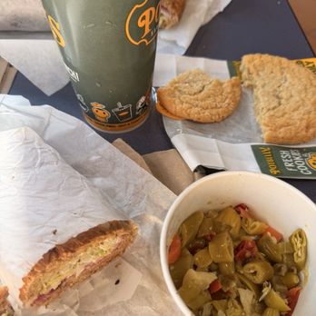 Potbelly - Sandwiches Near Me - Saint Paul, Minnesota Potbelly - Sandwiches Near Me - Saint Paul, Minnesota