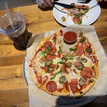 Dells Pizza Lab - Salad Near Me - Wisconsin Dells, Wisconsin