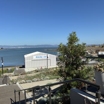 India Basin Waterfront Park - Beautifully manicured paths, boat-building site, and waterfront seating area (to the right). - Parks Near Me - San Francisco, California India Basin Waterfront Park - Beautifully manicured paths, boat-building site, and waterfront seating area (to the right). - Parks Near Me - San Francisco, California