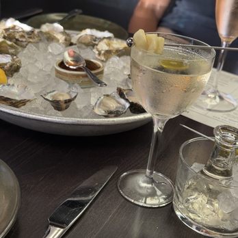 Hook & Line - Fresh oysters paired with a martini. - Seafood Near Me - Santa Cruz, California Hook & Line - Fresh oysters paired with a martini. - Seafood Near Me - Santa Cruz, California