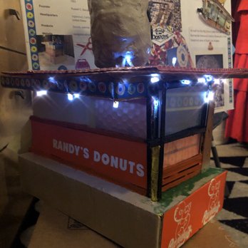 Randy's Donuts - Donuts Near Me - El Segundo, California Randy's Donuts - Donuts Near Me - El Segundo, California