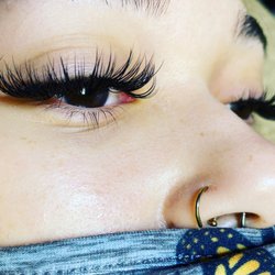 Go Naked Wax and Lash studio