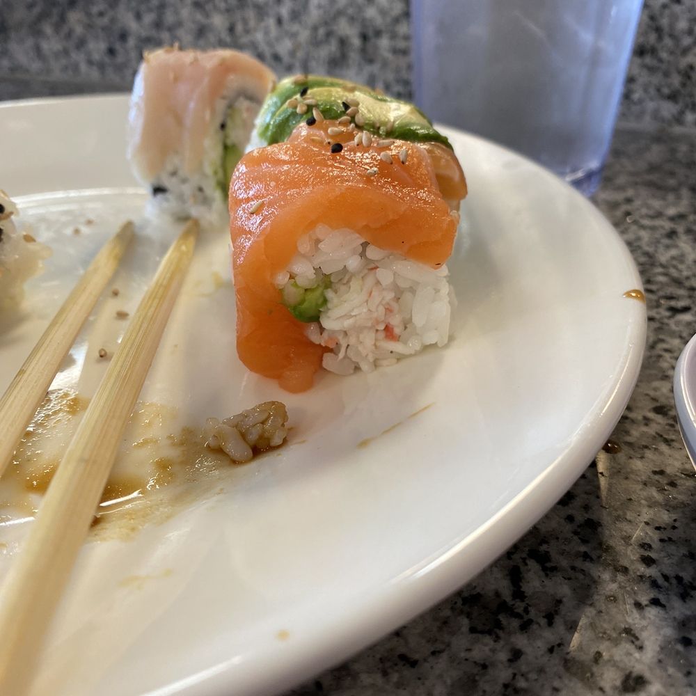 39 Degrees - Rainbow Roll - Japanese Near Me - Long Beach, California 39 Degrees - Rainbow Roll - Japanese Near Me - Long Beach, California
