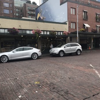 Starbucks - Coffee & Tea Near Me - Seattle, Washington