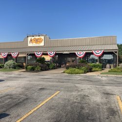 Cracker Barrel Old Country Store - Front entrance and parking lot