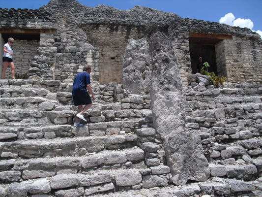 Zona Arqueológica de Kohunlich by null