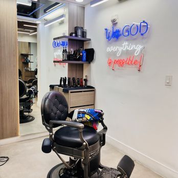 Born Barbers - Amén! - Barbers Near Me - Miami, Florida Born Barbers - Amén! - Barbers Near Me - Miami, Florida