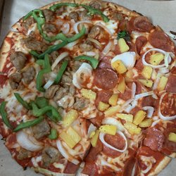 Donatos Pizza - Medium Create Your Own Pizza