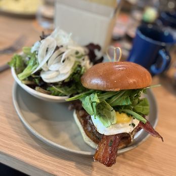 Acorn Cafe - Breakfast & Brunch Near Me - Healdsburg, California