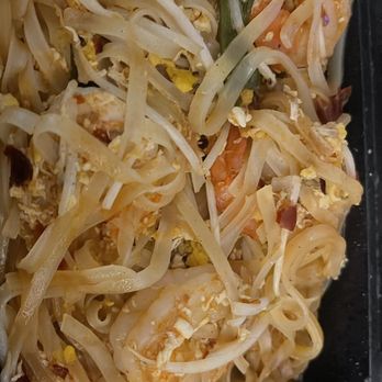 Jaopaya Thai Restaurant - Pad Thai with Shrimp - Thai Near Me - Reseda, California Jaopaya Thai Restaurant - Pad Thai with Shrimp - Thai Near Me - Reseda, California