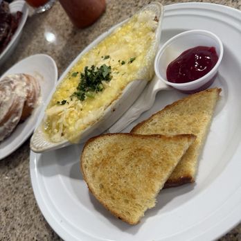Salmon Creek Cafe - Baked eggs - Breakfast & Brunch Near Me - Burien, Washington Salmon Creek Cafe - Baked eggs - Breakfast & Brunch Near Me - Burien, Washington