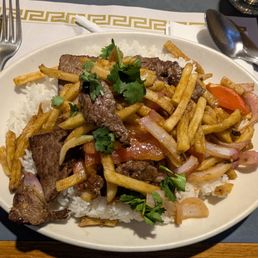 Lomo saltado