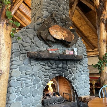 Oros Fireside Restaurant - American Near Me - Cannon Beach, Oregon