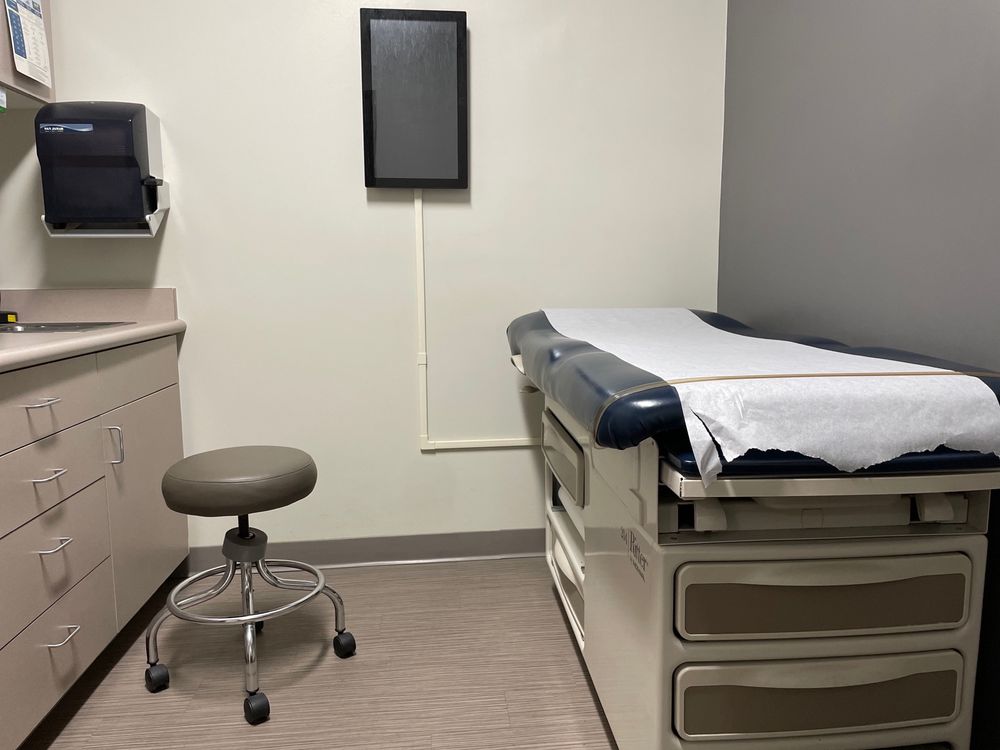 STUDIO CITY URGENT CARE AND MEDICAL CENTER 26 Photos
