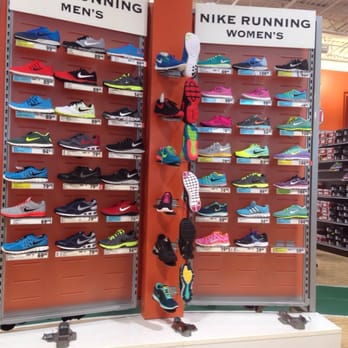 DICK'S Sporting Goods - Sporting Goods Near Me - Boynton Beach, Florida