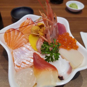 AiSushi - Deluxe Kaisedon - Japanese Near Me - Toronto, Ontario